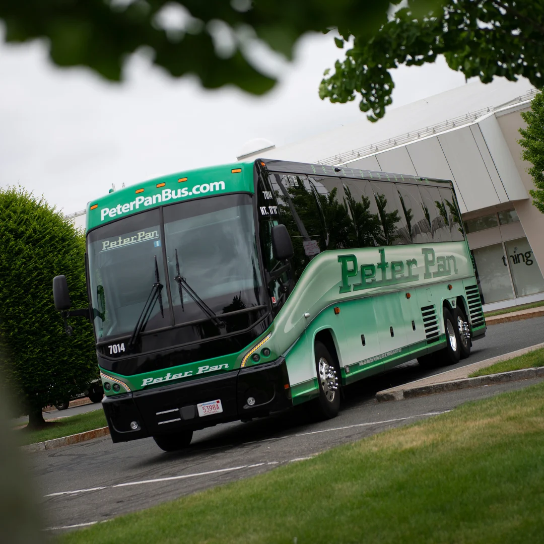 Peter Pan Bus